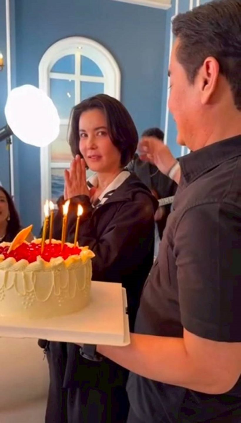 หวานเจี๊ยบ! เป๊กธัญญ่า โมเมนต์นี้ที่รอคอย ช็อตเดียวทำเอาฟิน