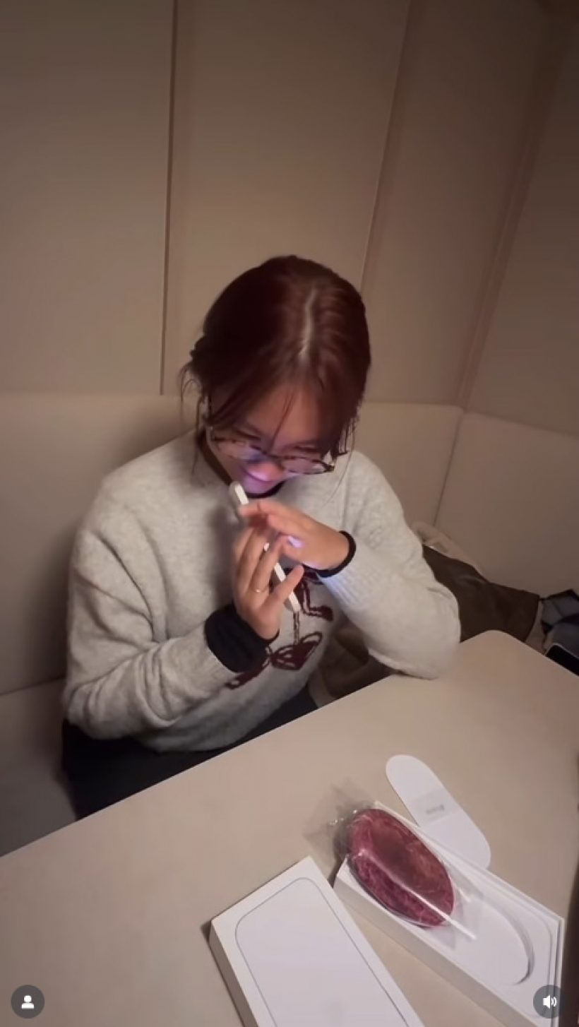 น้องวันใหม่ ดีใจจนร้องไห้ โดนพี่ๆเซอร์ไพรส์ของขวัญสุดพีค