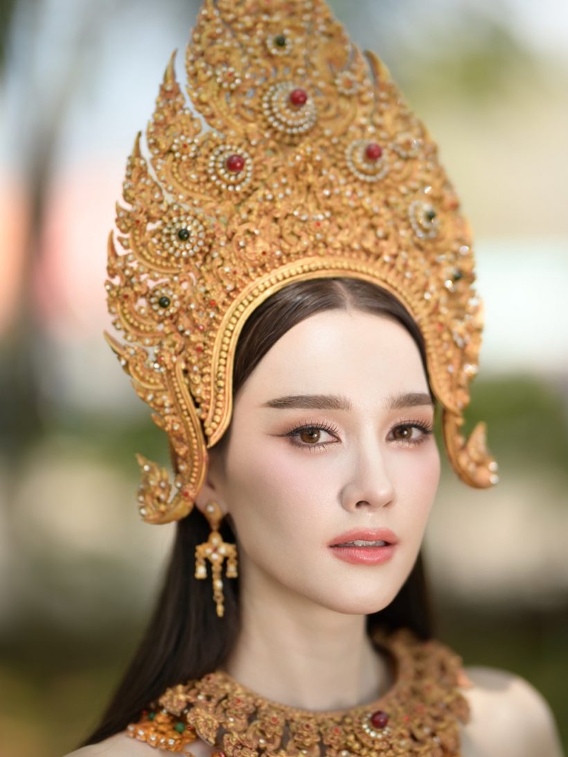 เปิดลีลาอ่อนช้อย เดียร์น่า รำถวายสิ่งศักดิ์สิทธิ์ ยอดไลก์ถล่ม