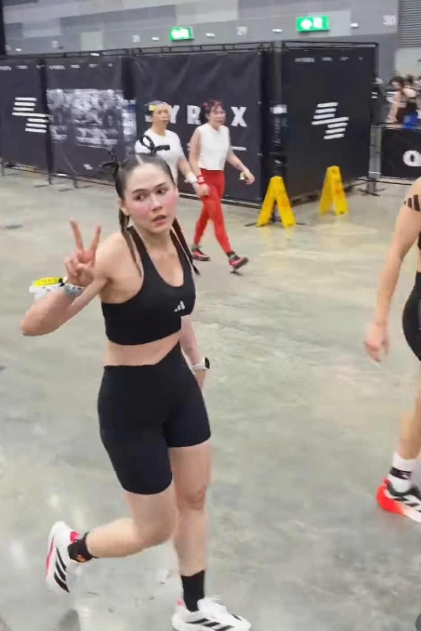 ชมพู่ อารยา แกร่งมาก! แข่ง HYROX ครบ 8 ด่านสุดโหด