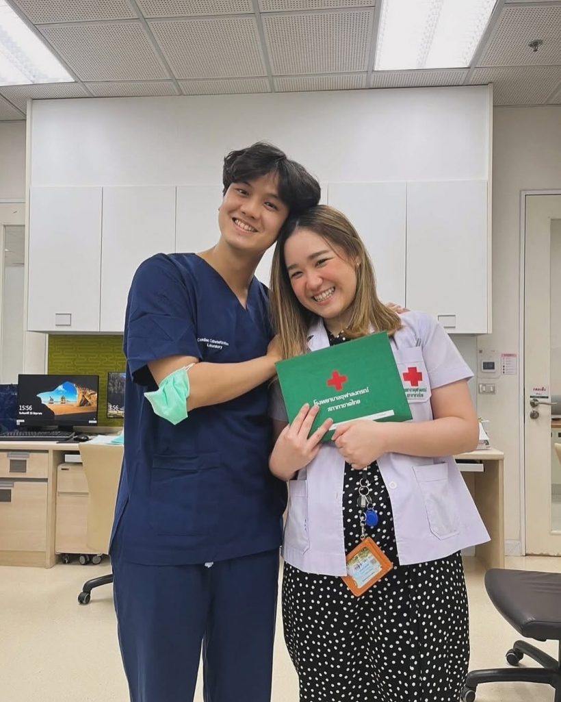 ดี้ ปัทมา สุดปลื้ม! ลูกสาวคนเก่งเรียนจบหมอเฉพาะทางเเล้ว