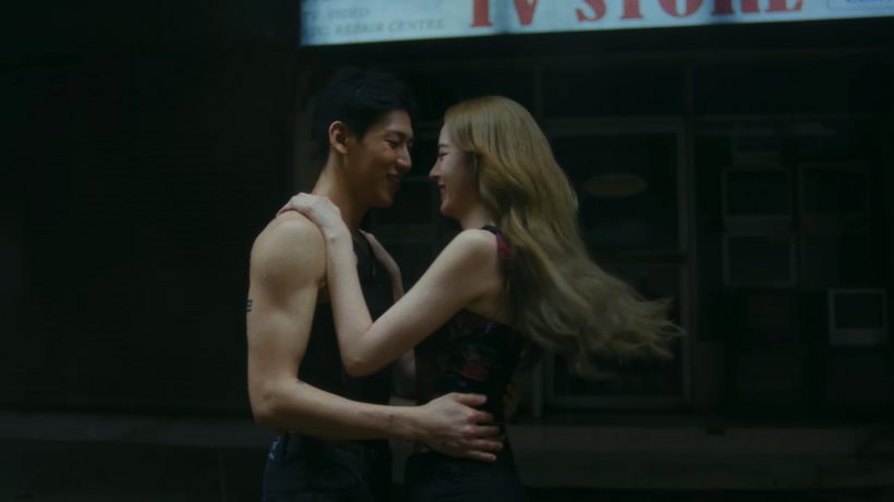 ใจแม่ไม่ไหวแล้ว! แบมแบม จุ๊บ ณิชา ลง MV WONDERING