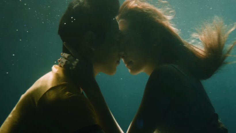 ใจแม่ไม่ไหวแล้ว! แบมแบม จุ๊บ ณิชา ลง MV WONDERING
