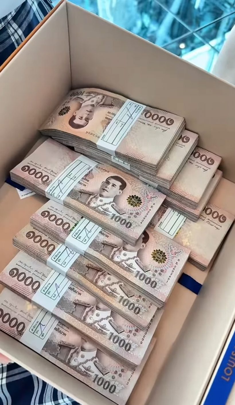 เมย์ วาสนา เซอร์ไพรส์ให้รางวัล น้องณิริน อึ้งจนกลั้นน้ำตาไม่อยู่