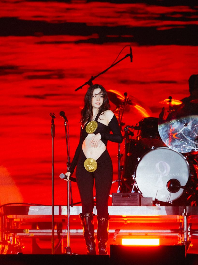 เคลียร์จบ! วี ไวโอเล็ต โชว์ให้เห็นเต็มๆตา หลังโดนลือท้อง?