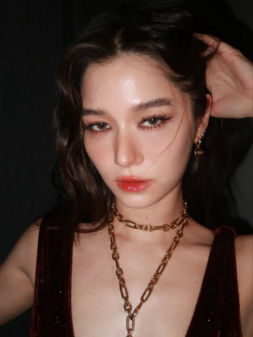 เคลียร์จบ! วี ไวโอเล็ต โชว์ให้เห็นเต็มๆตา หลังโดนลือท้อง?