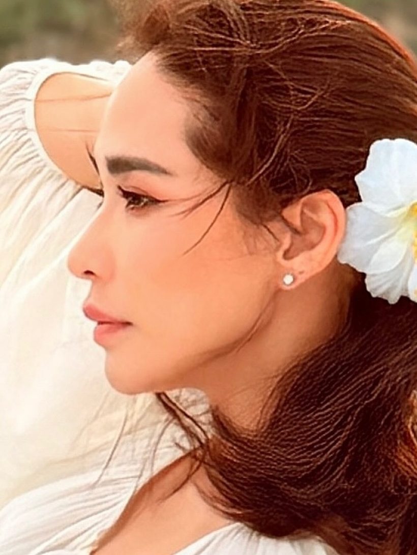 พลอย เฌอมาลย์ เเจกความสดใส อวดชีวิตใหม่หลังหายป่วย