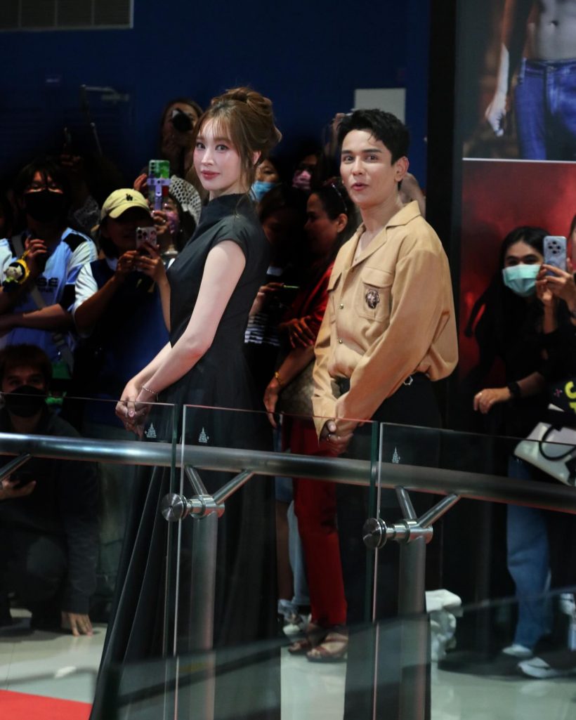 ลุ้นรีเทิร์น?คู่แฟนเก่า จูงมือเดินพรมแดง กรี๊ดแตกกันทั้งงาน