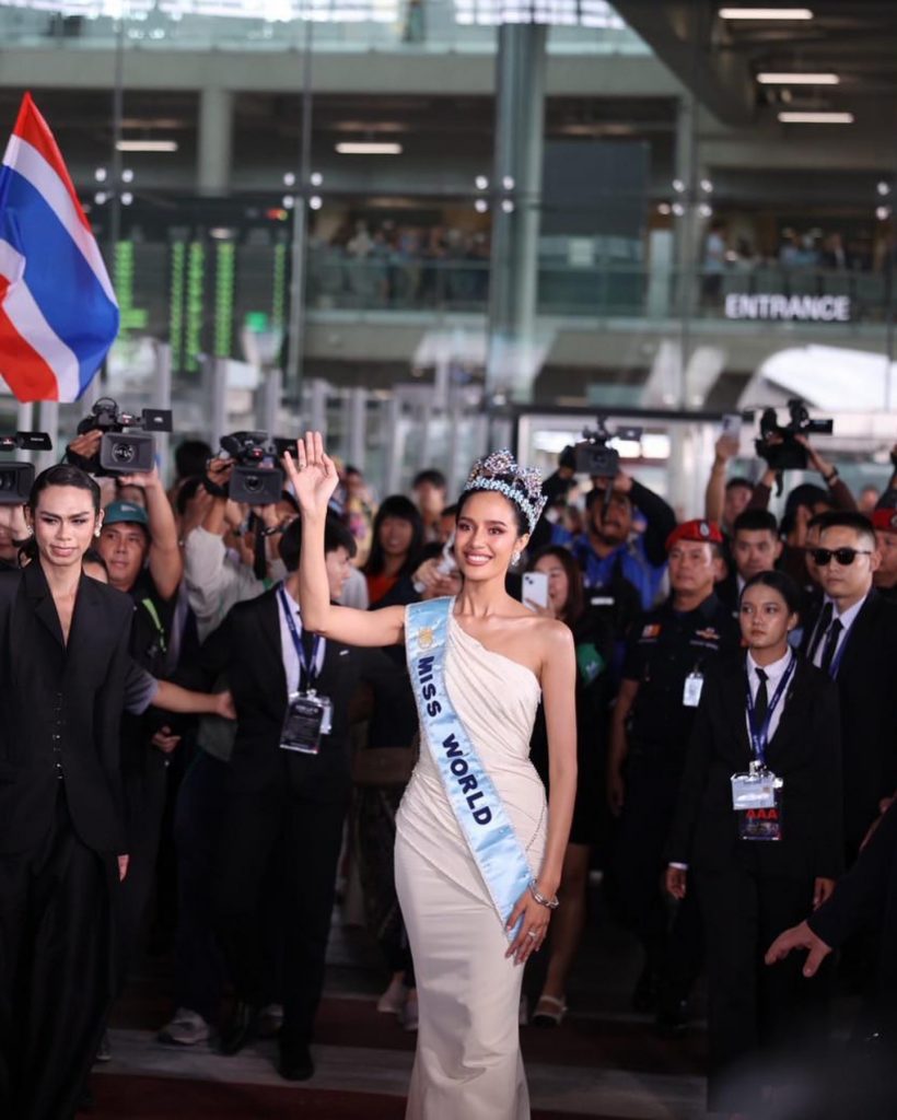 2นางงาม เสิร์ฟของโปรดโอปอล สุชาตา ทันทีหลังเหยียบแผ่นดินไทย