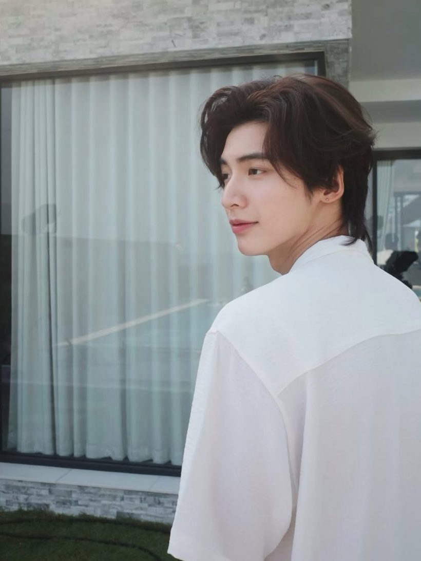 เกิดอะไรขึ้น? ดาราหนุ่มฮอตเข้าผ่าตัดด่วน ต้องใช้ไม้พยุง2เดือน