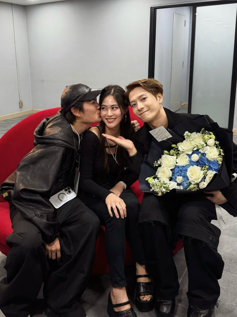 มีหลักฐาน!! ดาราหนุ่มเผยที่โชว์สวีทแฟน ต่อหน้า แจ็คสัน หวัง