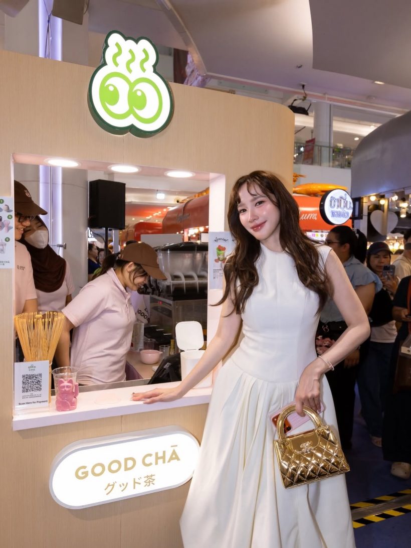 อั้ม พัชราภา แต่งชุดนี้เดินตลาด ออร่าสมฐานะซุปตาร์