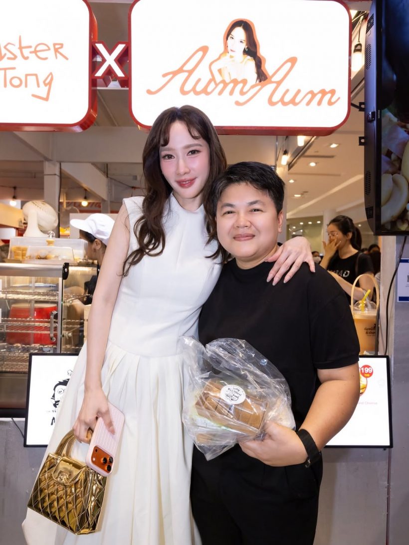 อั้ม พัชราภา แต่งชุดนี้เดินตลาด ออร่าสมฐานะซุปตาร์