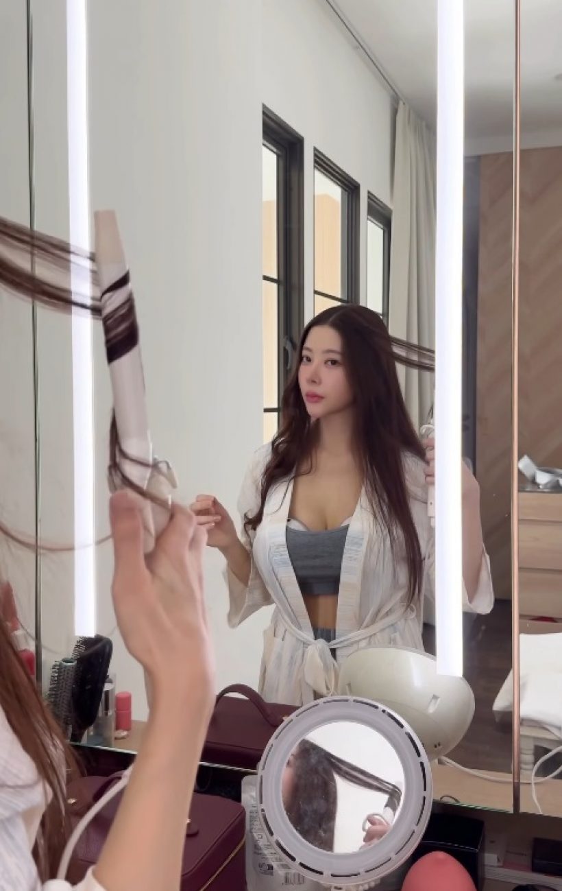 เธอคนนี้ เป็นแม่ลูกอ่อนที่สวยมาก แม้นอนน้อย-หัวฟู