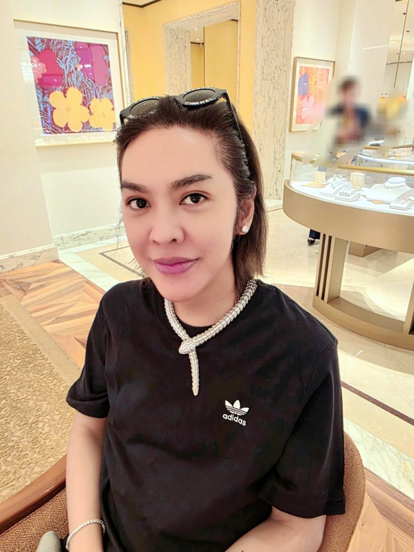 แม่มาแล้ว! ดัง พันกร โพสต์ถามสุดจี๊ด หลังนักร้องอเมริกันเหยียดลิซ่า