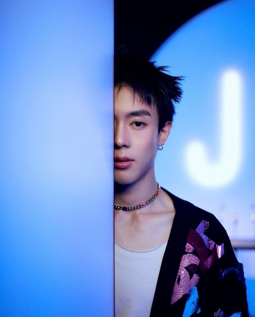 เปิดวาร์ป เจ้าของเพลงฮิตหลอนหูสุดนาทีนี้ เลิกกั๊กแล้วรักก่อนนะเตง