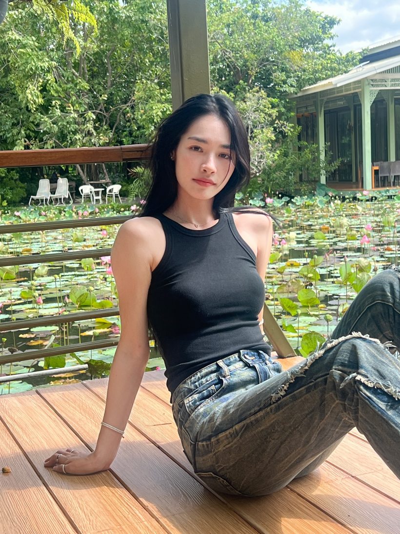 มิ้นท์ รัญชน์รวี ฉลองวันเกิด 27 ปีสุดอบอุ่น ก้มกราบเท้าพ่อแม่