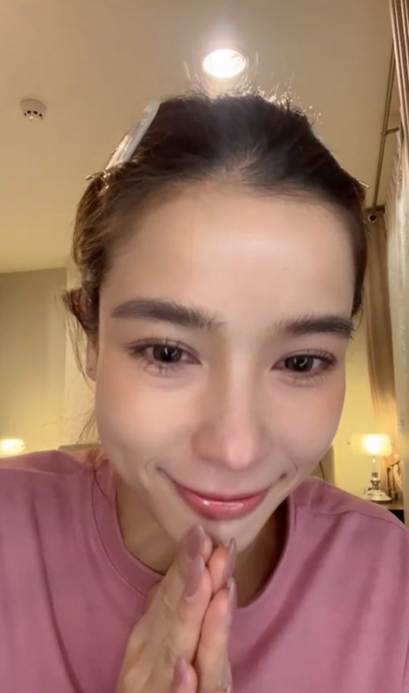 วิว วรรณรท น้ำตาคลอ เล่าปัญหาชีวิตที่เผชิญ จนโพสต์ “เหนื่อย”