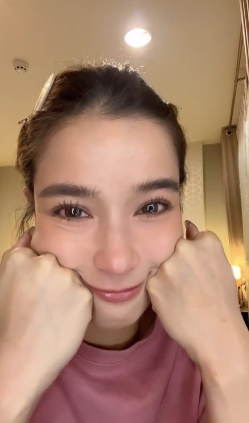 วิว วรรณรท น้ำตาคลอ เล่าปัญหาชีวิตที่เผชิญ จนโพสต์ “เหนื่อย”