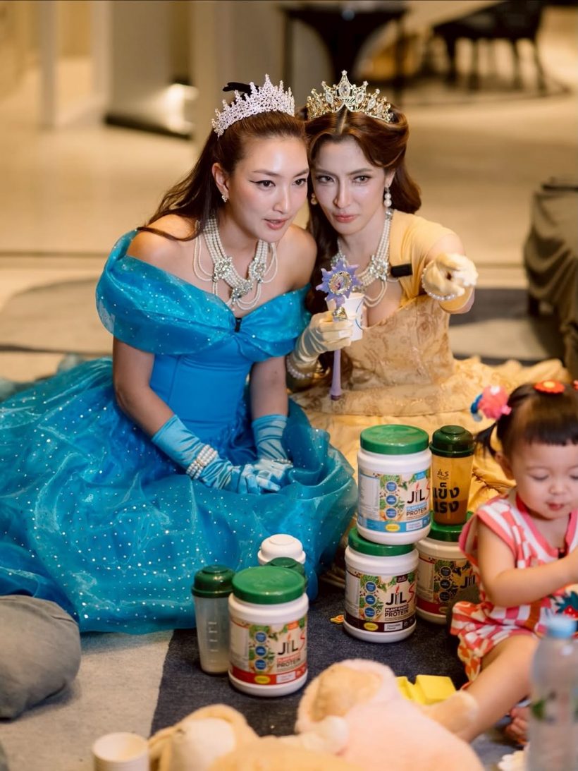 น้องโมเน่ไม่ธรรดา ขนาดซุปตาร์ระดับประเทศ ยังมาไลฟ์ด้วย