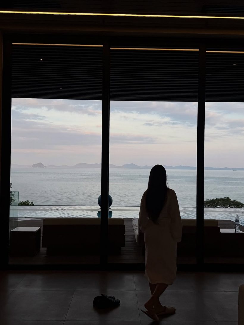 มิย่าควงหนุ่มหล่อฉลองปีใหม่ แต่เอ๊ะ หน้าคุ้นมาก