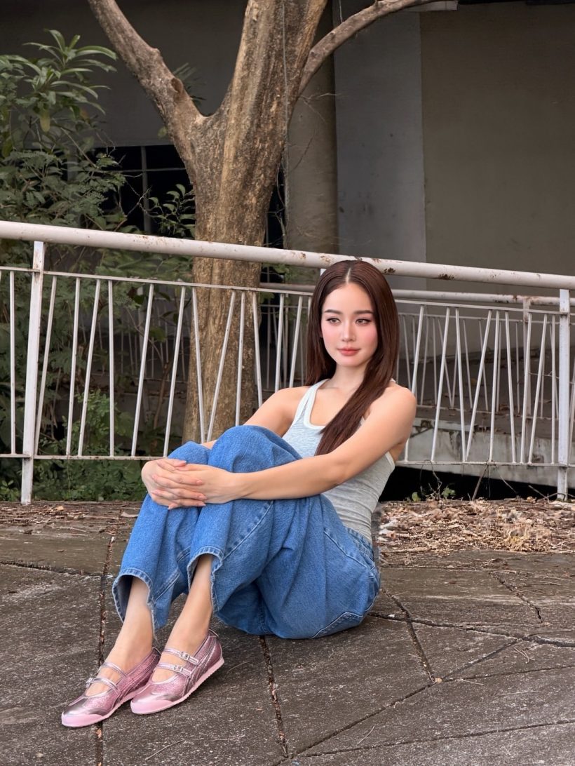 หยุดมองไม่ได้! โบว์ เมลดา เสิร์ฟความหนุบหนับ ลุคนี้ให้คะแนนเต็ม