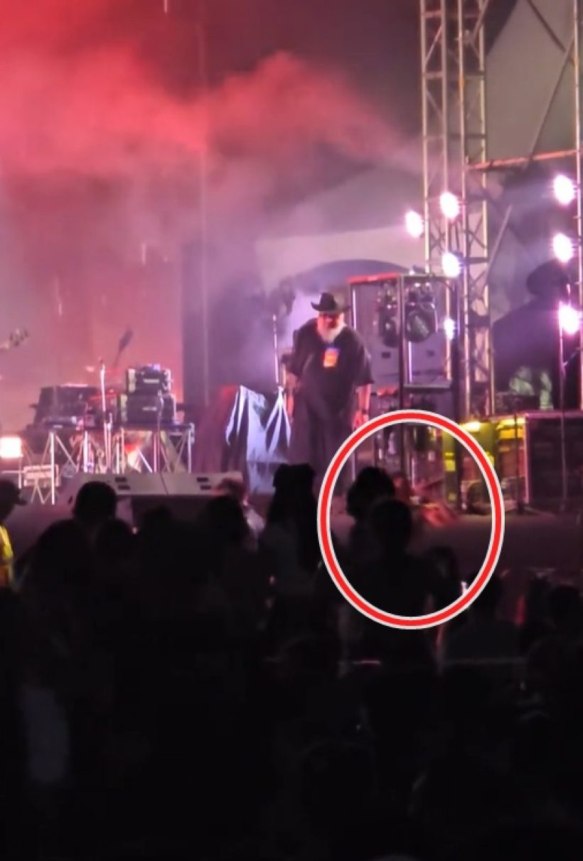 ใจหายทั้งคอนฯ นักร้องดังร่วงเวที ก่อนโชว์สปิริตแรงเกินต้าน