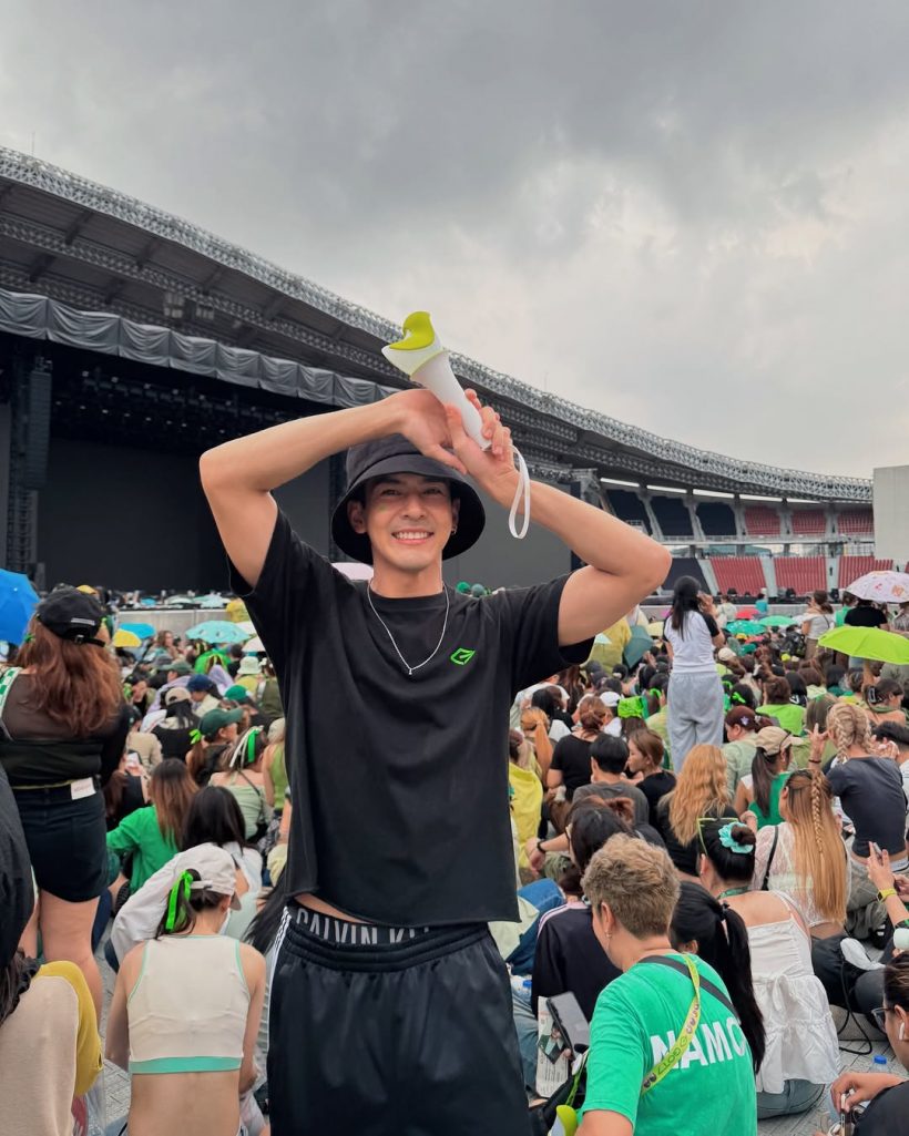 พระเอกดัง ตากฝนเพื่อคอนเสิร์ต Got7 ลั่นเข้าใจความรู้สึกFCขึ้นแล้ว