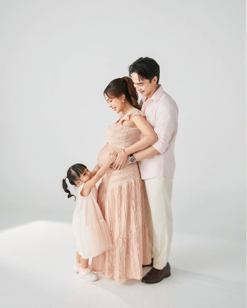 ชาวเน็ตอึ้งหน้าเจนนี่ ในภาพครอบครัว ใครๆก็บอกตรงกันว่า..
