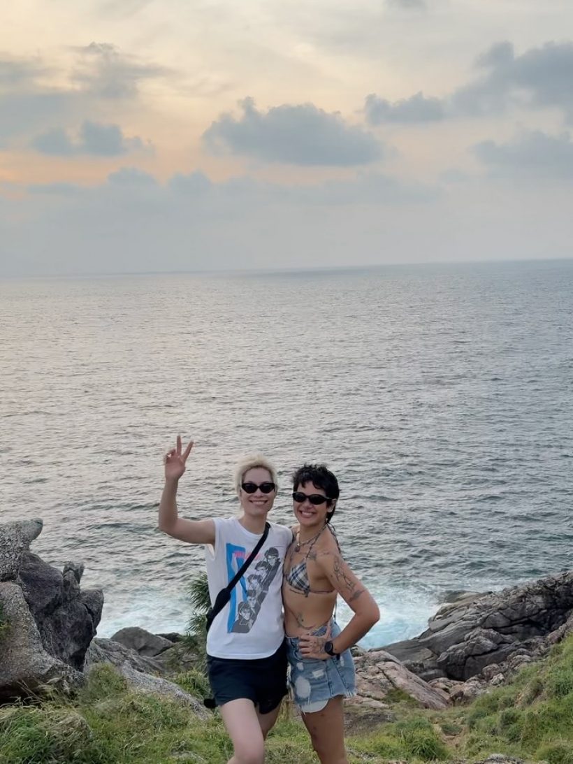 แฟนใหม่หรือเปล่า? ซิลวี่ ลงช็อตเด็ดคู่นักร้องสาวดัง หน้าคุ้นๆ