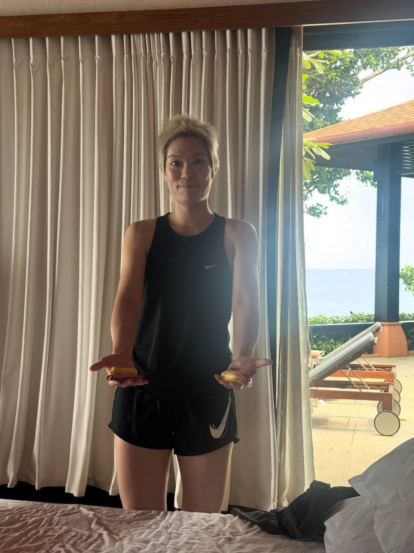 แฟนใหม่หรือเปล่า? ซิลวี่ ลงช็อตเด็ดคู่นักร้องสาวดัง หน้าคุ้นๆ