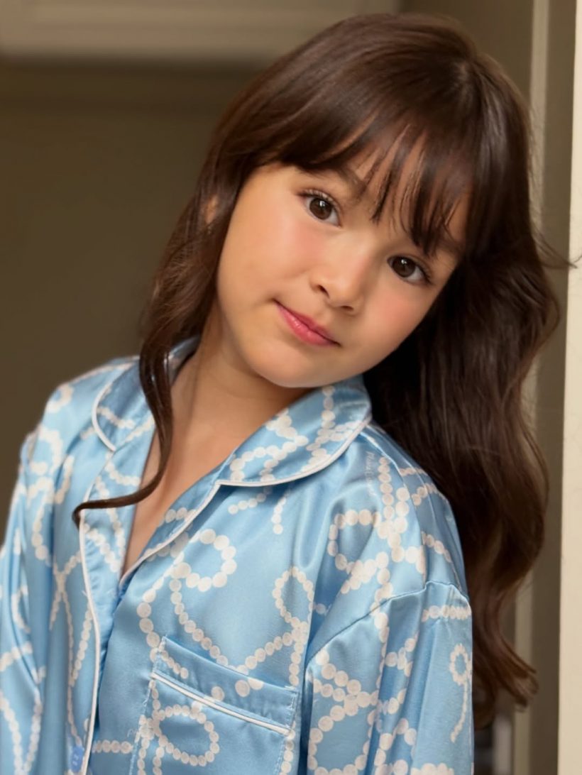 โอ้โห! ลูกสาวใครเนี่ย หน้าสวยมาก อายุเเค่ 5 ขวบเอง