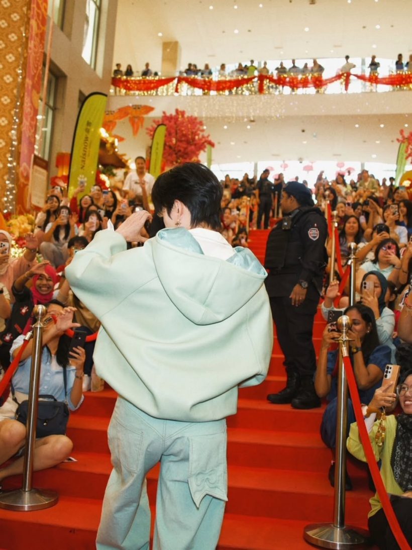 ดาราหนุ่มไทย ทำห้างแตก ปรากฏตัวอีเวนต์ที่มาเลเซียครั้งแรก