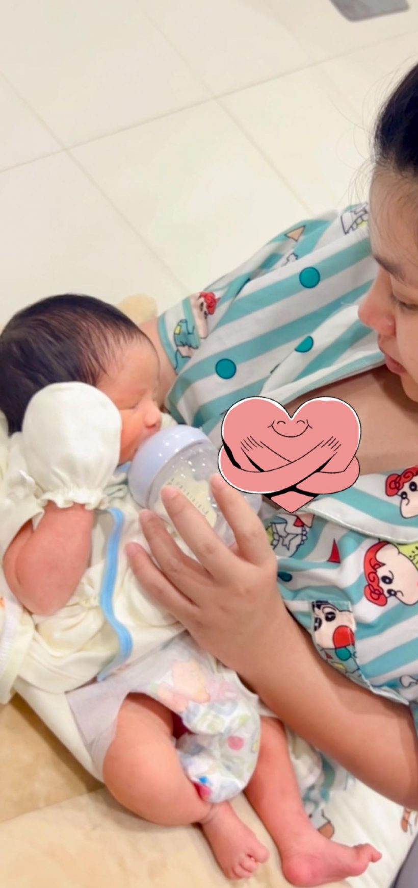 แซ่ซ้องยินดี! นักร้องสาวดัง คลอดลูกชายคนแรกแล้ว
