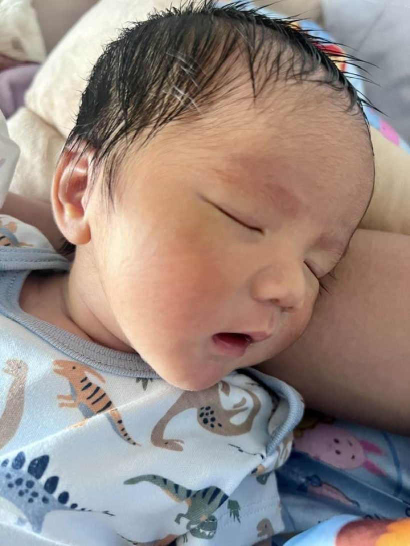 แซ่ซ้องยินดี! นักร้องสาวดัง คลอดลูกชายคนแรกแล้ว