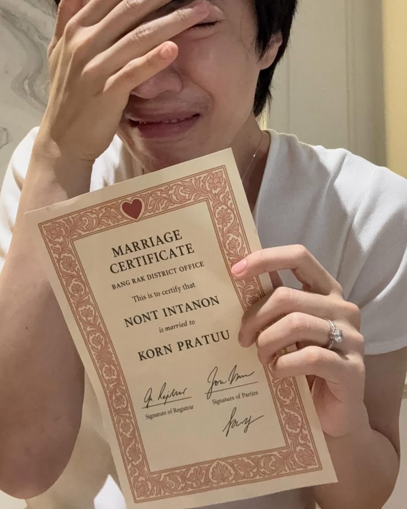 ชาวเน็ตเห็นกับตา!! นักแสดงดังคนนี้ มีสามีและกำลังท้องจริงๆ