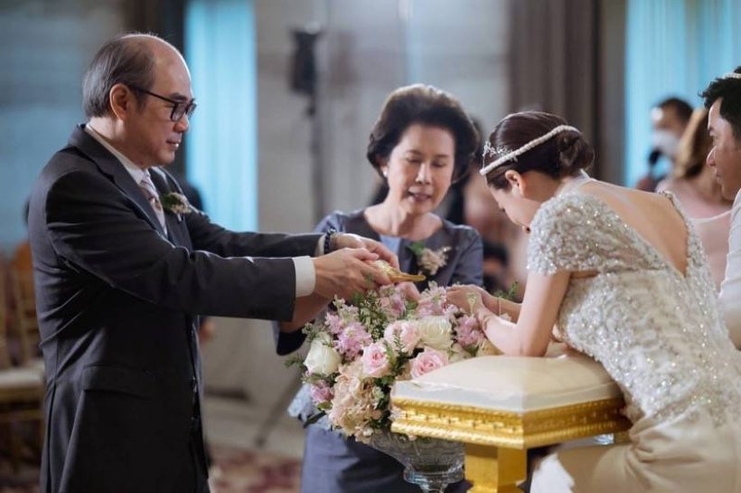 รู้จัก หญิงออน ภรรยา ตั้ม วิชญะ ลูกสะใภ้นักแสดงรุ่นใหญ่