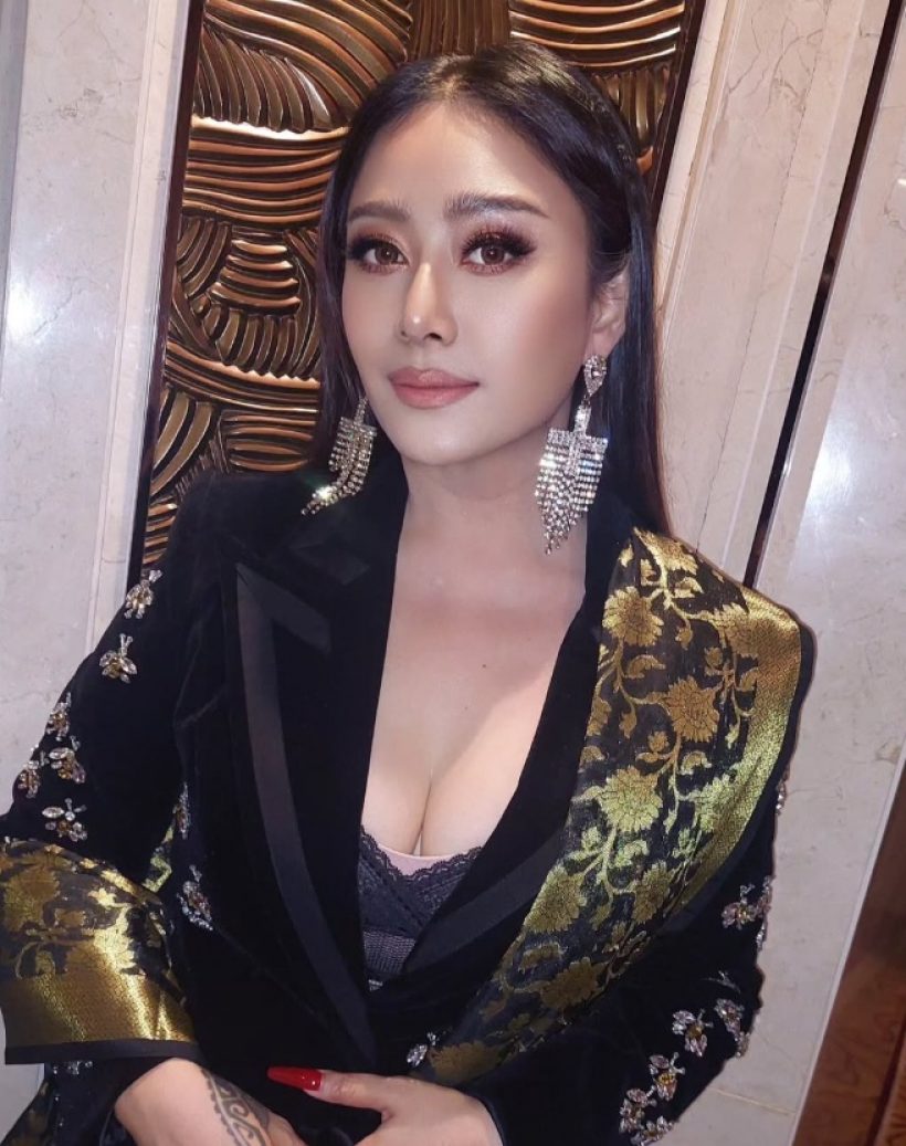 เธอคนนี้พูดแล้ว! สาเหตุไม่บอก แม่-พี่ชายพระเอก ว่าป่วย SLE