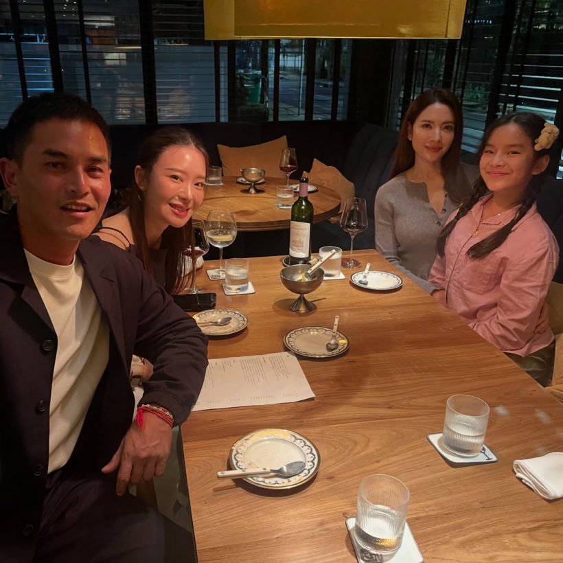 นี่เเหละความสุข สงกรานต์ เเชร์ภาพน่ารัก อยู่ท่ามกลางสาวสวย