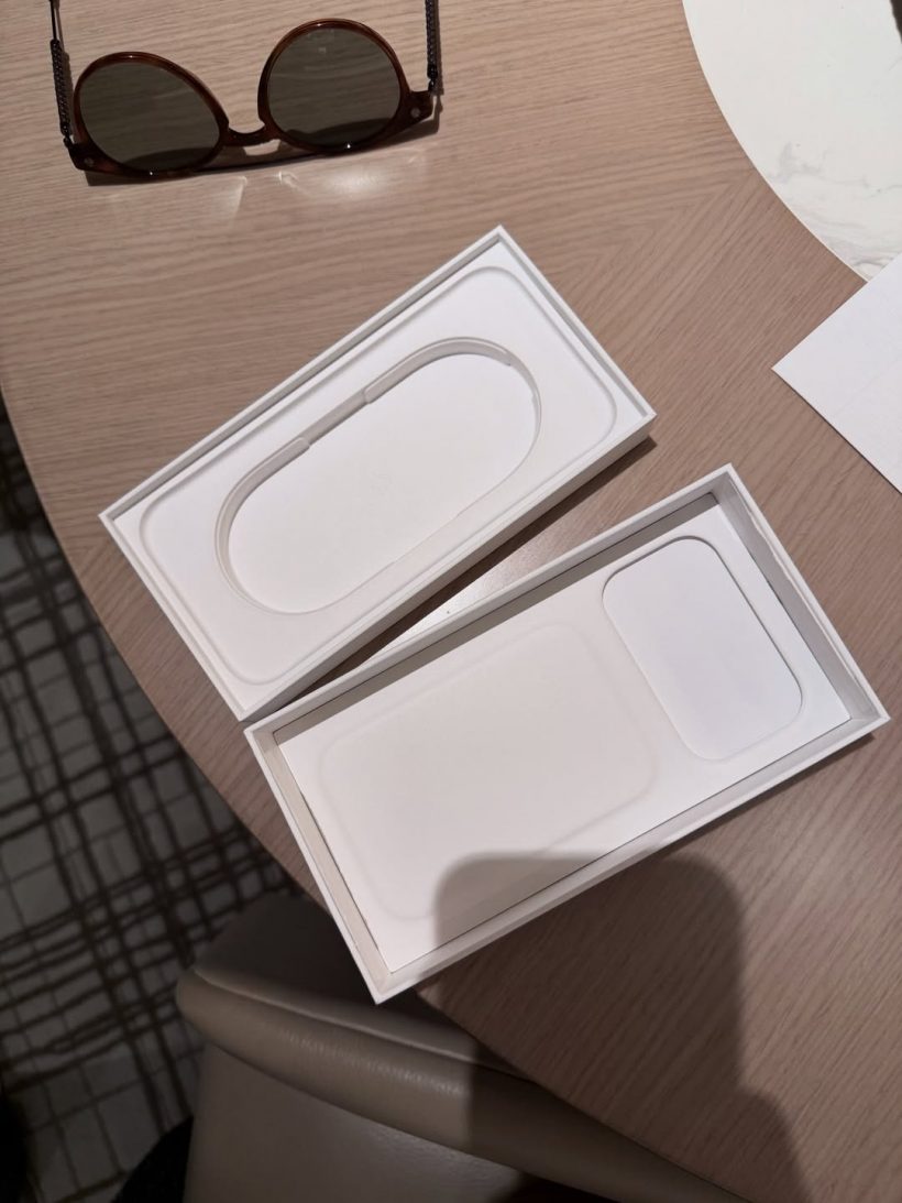 มิว ศุภศิษฏ์ โพสต์เล่า ไม่คิดว่าจะโดนขโมยสิ่งนี้..บนเครื่องบิน