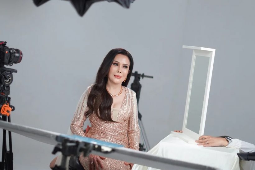 เปิดภาพล่าสุด เพชรา เชาวราษฎร์ ศัลยกรรมหน้าชุดใหญ่