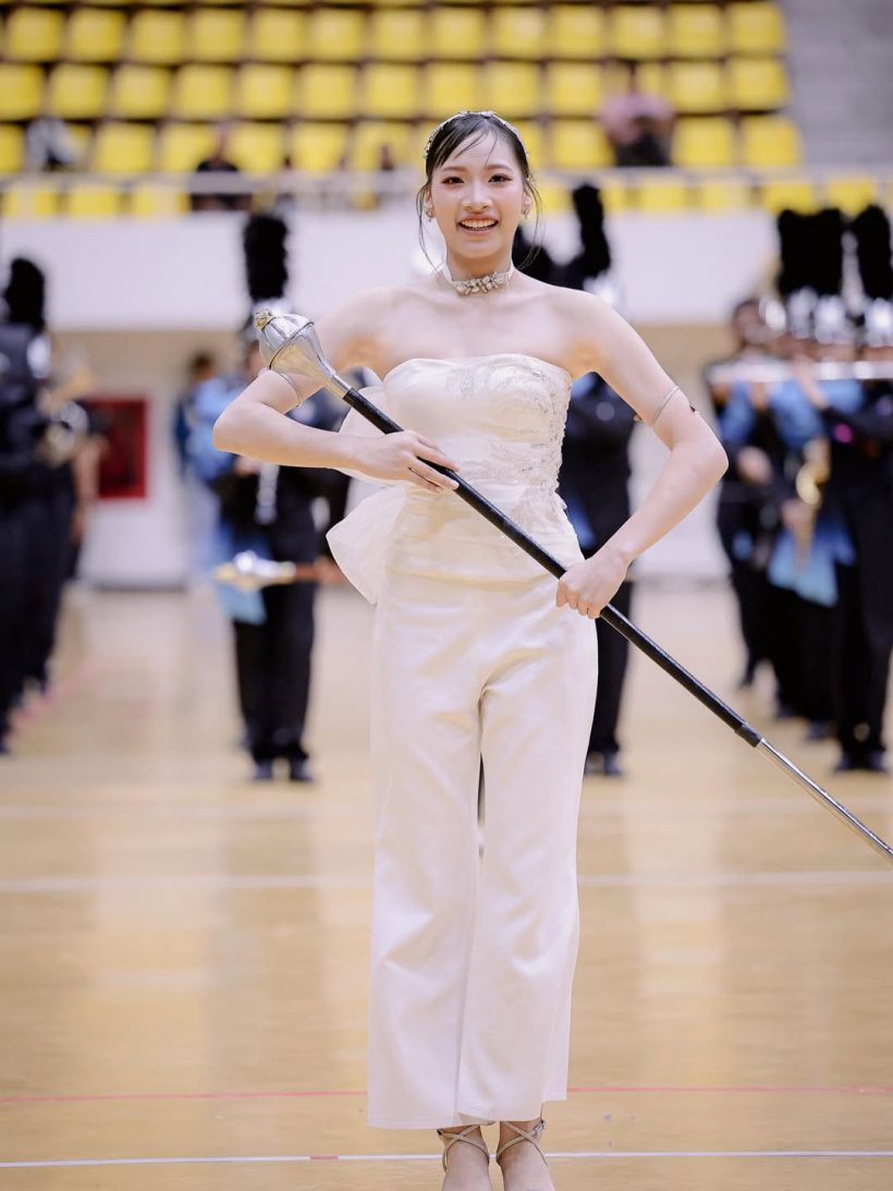 ปังมาก! ลูกสาวดาราดัง ถูกคัดเลือกเป็นคฑากรไม้หนึ่ง รร.ดัง