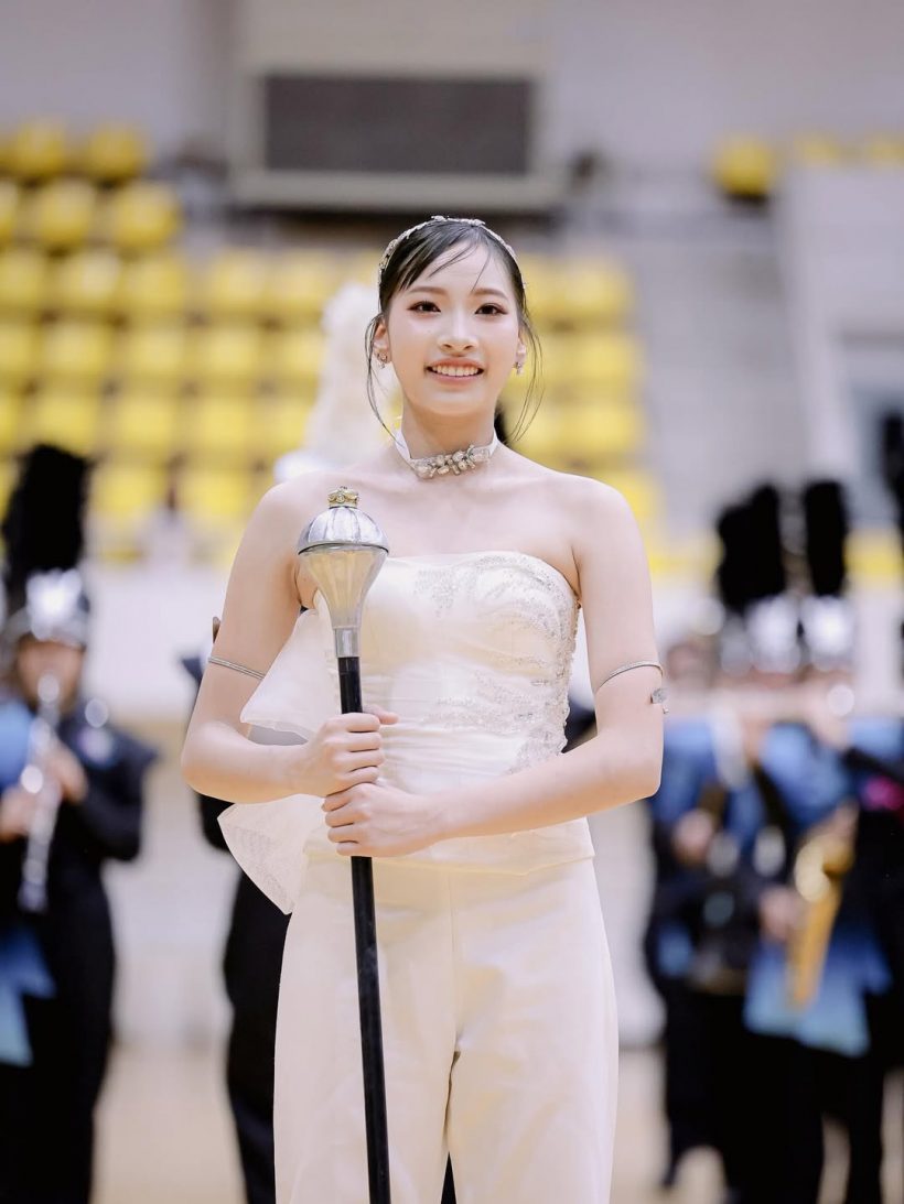 ปังมาก! ลูกสาวดาราดัง ถูกคัดเลือกเป็นคฑากรไม้หนึ่ง รร.ดัง