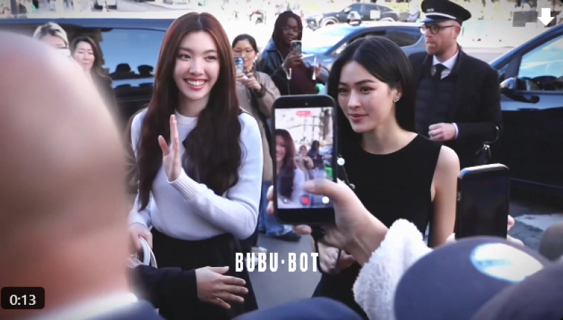 นึกว่างานมิตติ้ง! ส่องภาพนาที หลิง-ออม ถึงปารีส แฟนอินเตอร์กรี๊ดคอแตก